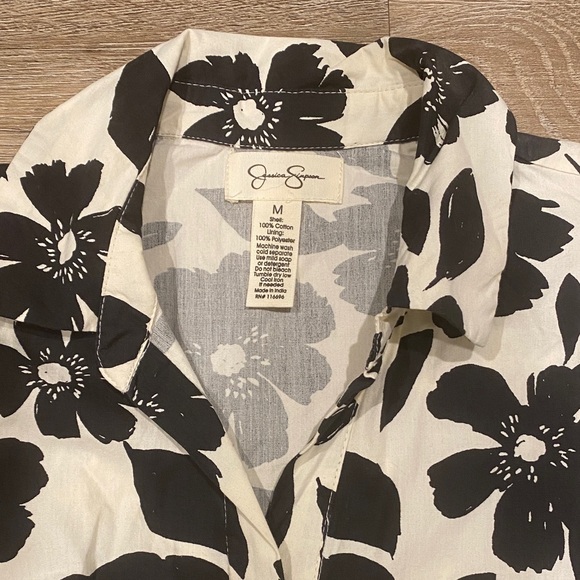 🚚 Jessica Simpson Black and White Floral Dress - Picture 2 of 4